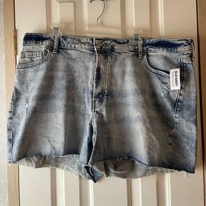 Women’s Old Navy O.G. Straight Shorts
